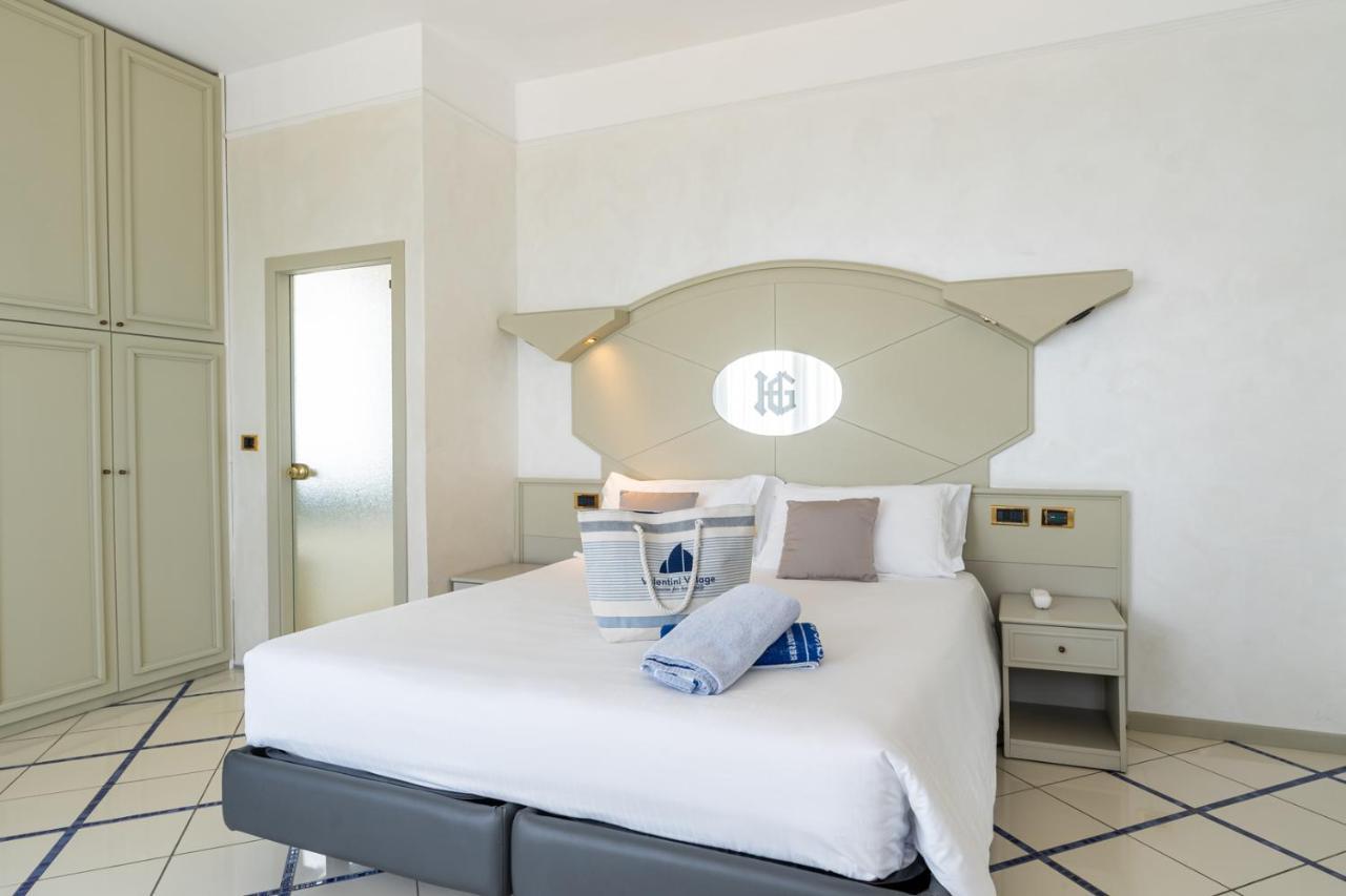 Hotel Gambrinus - Valentini Family Village Белариа-Игеа Марина Екстериор снимка